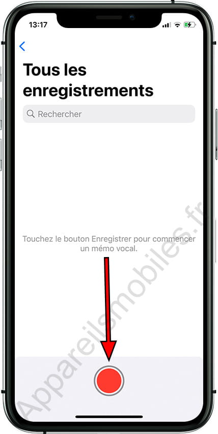 Commencez à enregistrer un mémo vocal sur iPhone